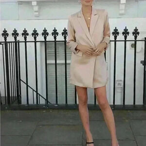 🔒🤍 Women's @leoniehanne Beige Loose Double Breasted Silky Long Classsic Blazer